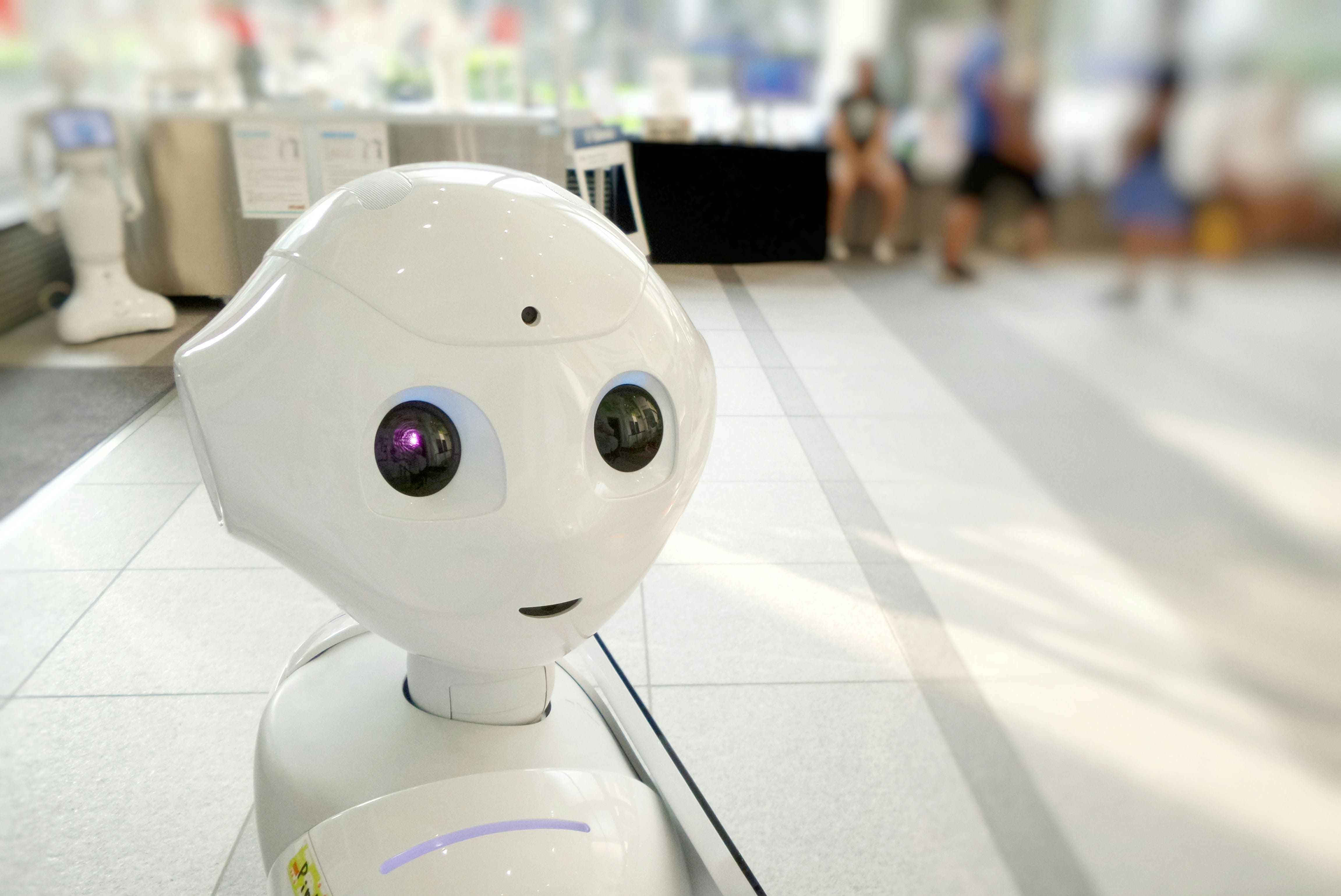 Falling in Love with AI: What the Movie “Her” Got Right